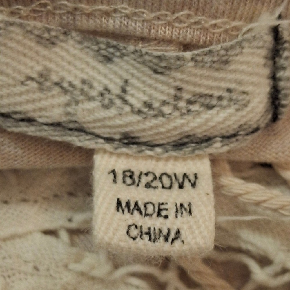 Eyeshadow Women's Plus Size 18/20W Tan Lace Up Crochet Trim Boho Top - Picture 5 of 6